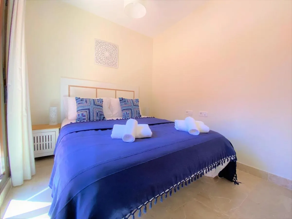 Sea View Penthouse Apartment With Hot Tub - Casa Bella Vista, Buenas Noches , Estepona