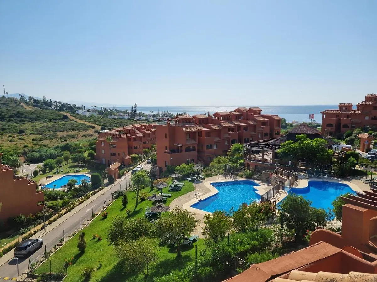 Sea View Penthouse Apartment With Hot Tub - Casa Bella Vista, Buenas Noches , Estepona