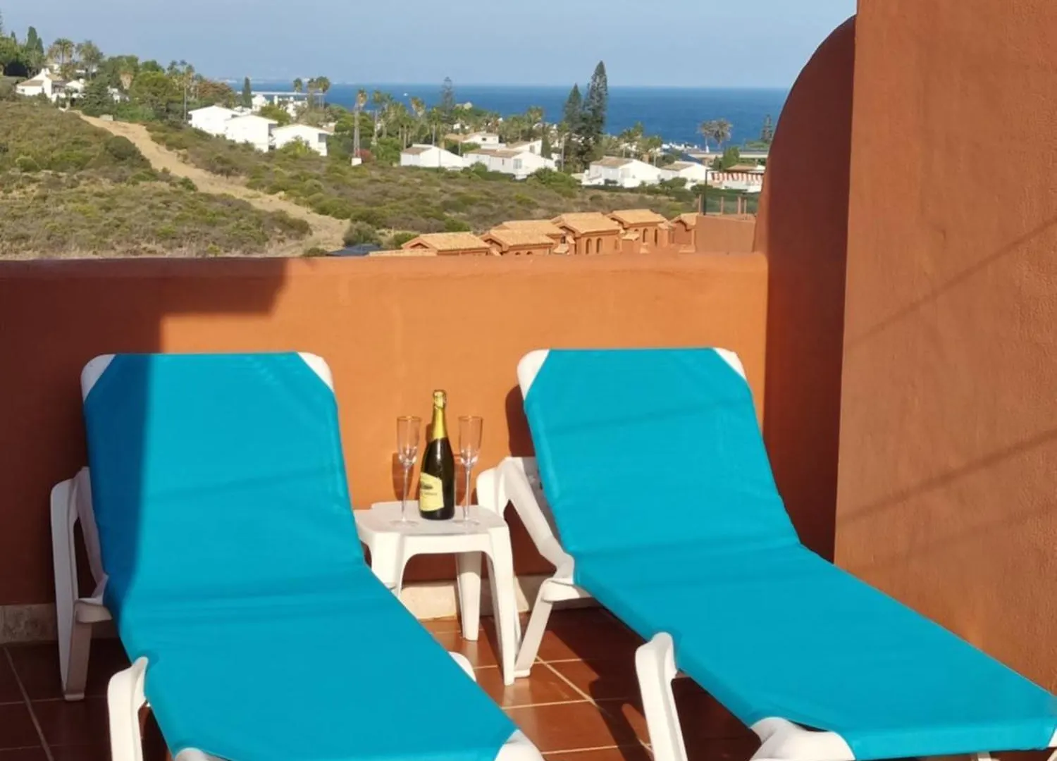 Sea View Penthouse Apartment With Hot Tub - Casa Bella Vista, Buenas Noches , Estepona